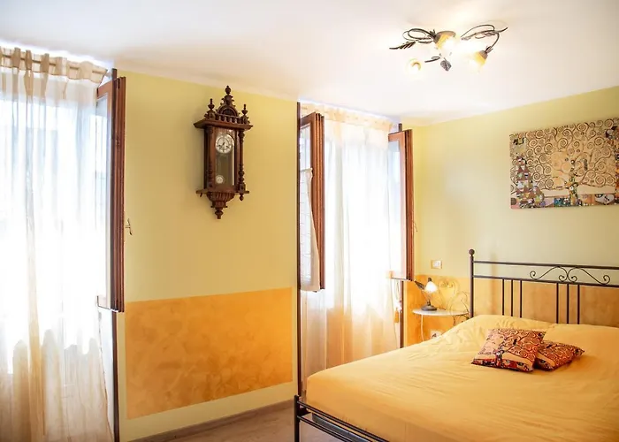 Klimt House * Torri Del Benaco