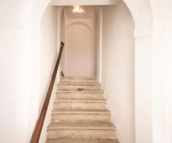 Klimt House * Торри-дель-Бенако