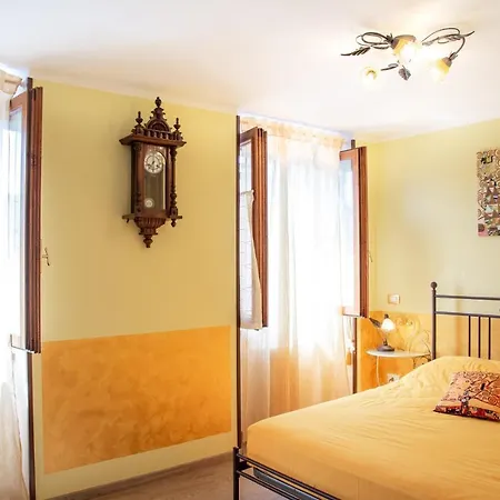 Klimt House * Torri Del Benaco